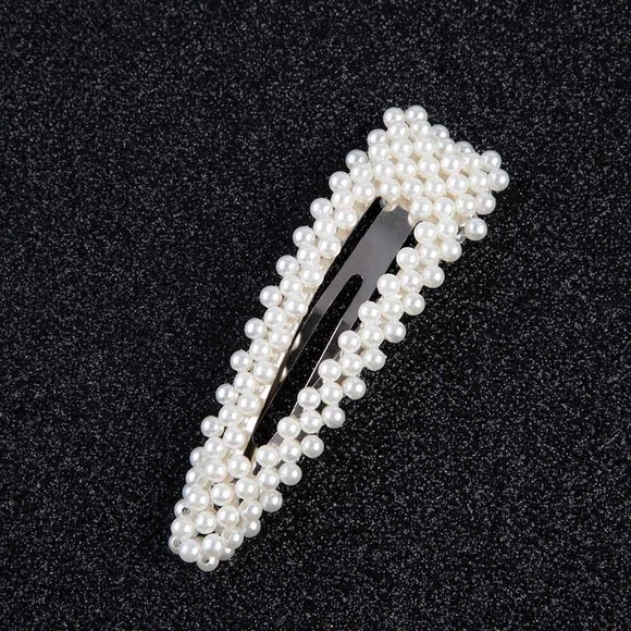 Pearl statement hair clip brand new